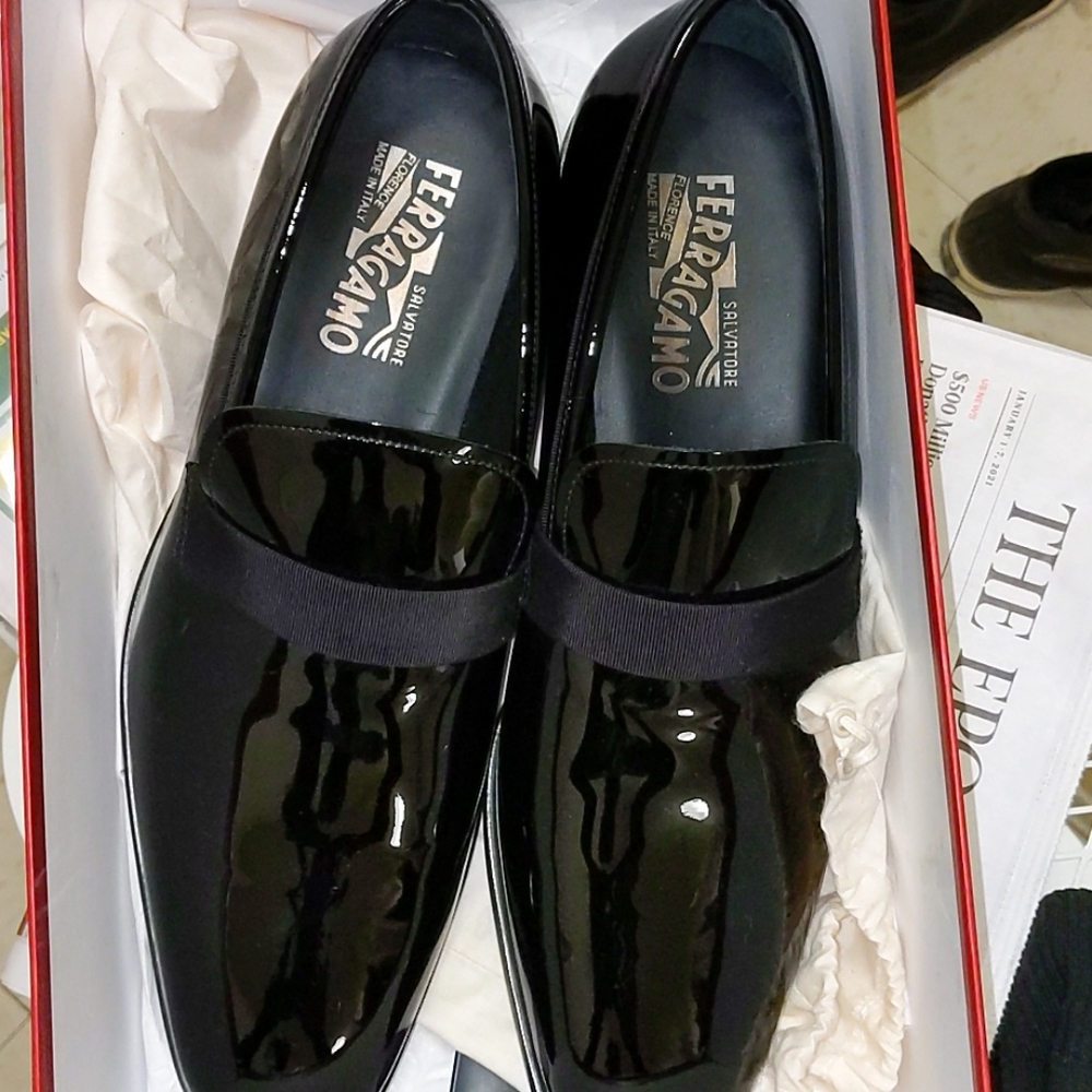 Black paten Ferragamo Men's mocassins - Picture 1 of 9